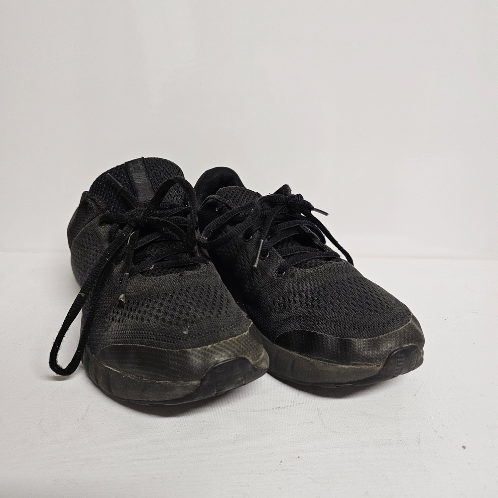 Under Armour Youth Black Running Shoes – Size 7Y